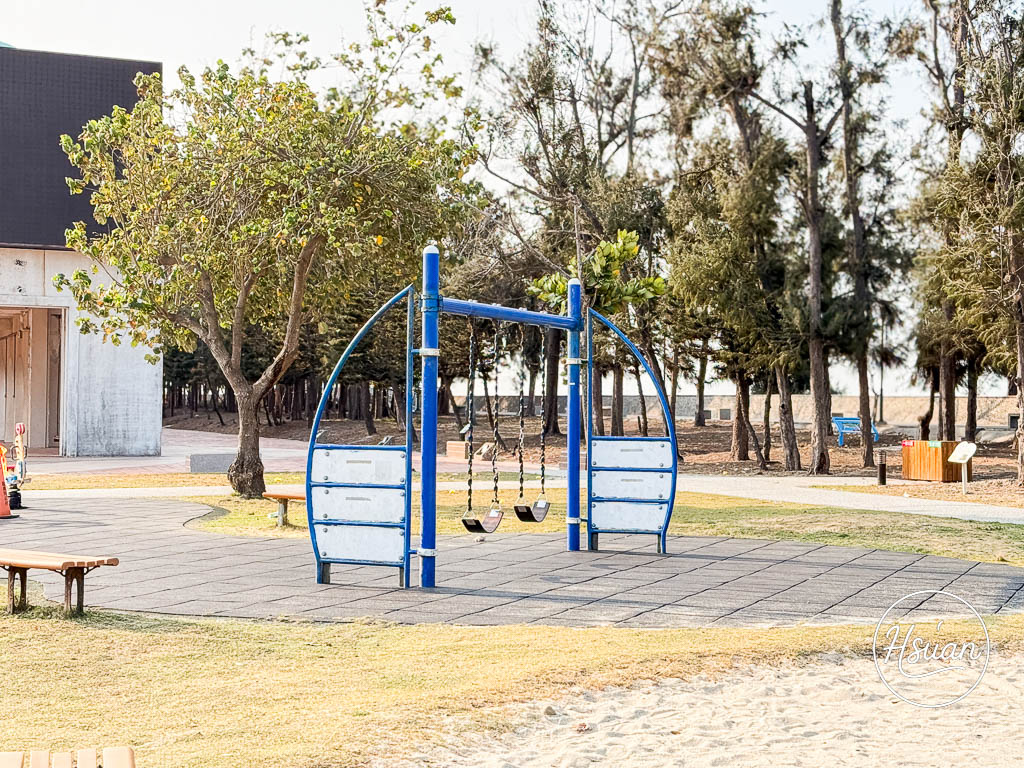 嘉義景點-東石漁人碼頭一日遊 $200烤生蚵吃到飽、彩色小鎮打卡，超推的嘉義親子免費景點！ @About Hsuan美美媽咪親子美食旅遊