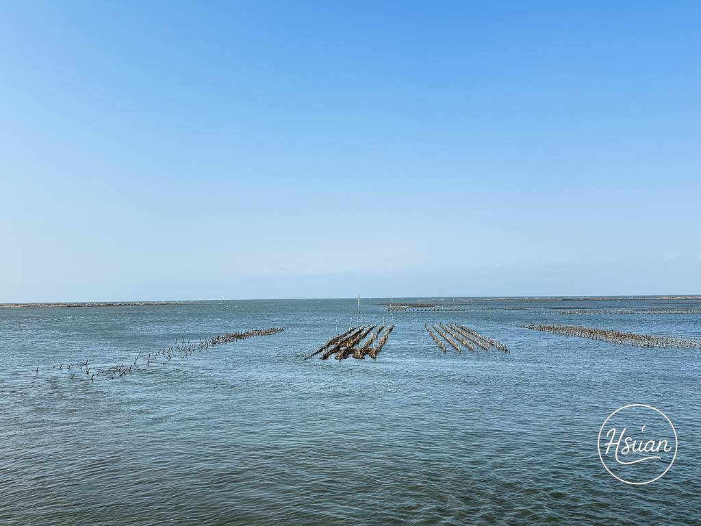 嘉義景點-東石漁人碼頭一日遊 $200烤生蚵吃到飽、彩色小鎮打卡，超推的嘉義親子免費景點！ @About Hsuan美美媽咪親子美食旅遊