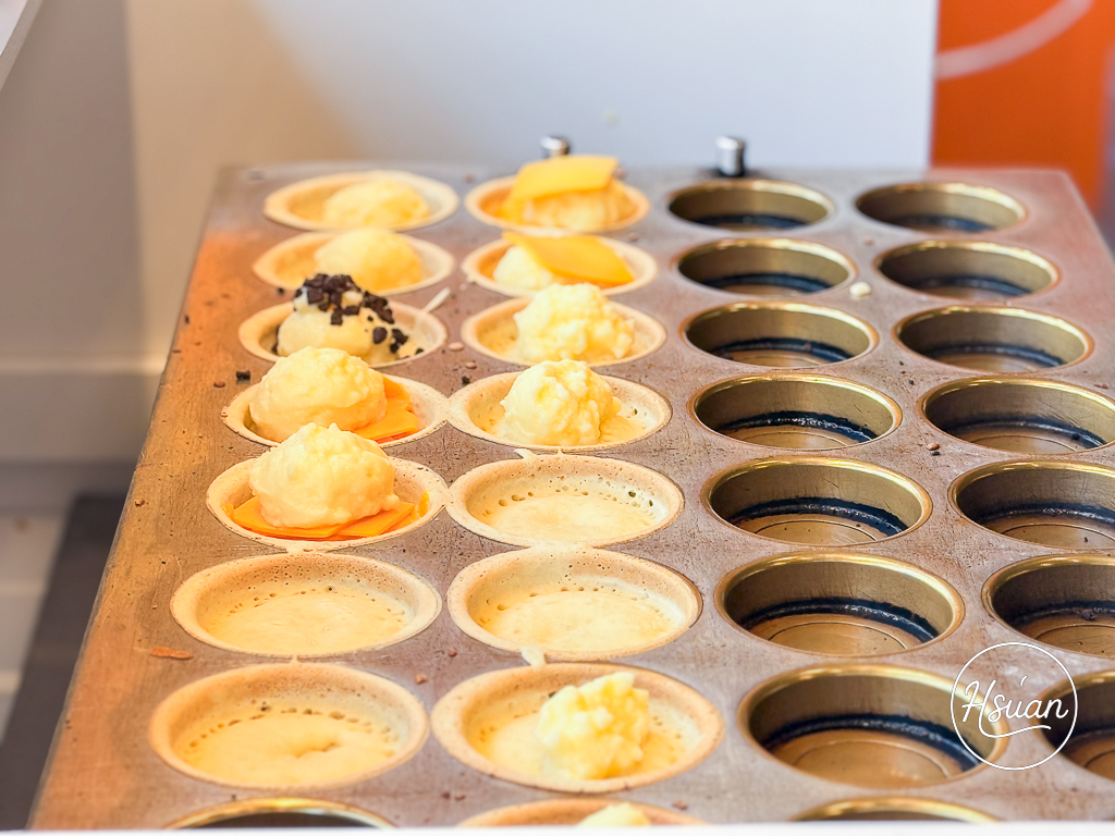 【中壢過嶺甜點推薦】松勇路創意車輪餅:爆漿金沙入餡!12元超佛心下午茶,還有過嶺美食地圖週邊一起吃 @About Hsuan美美媽咪親子美食旅遊 【中壢過嶺甜點推薦】松勇路創意車輪餅:爆漿金沙入餡!12元超佛心下午茶,還有過嶺美食地圖週邊一起吃 @About Hsuan美美媽咪親子美食旅遊