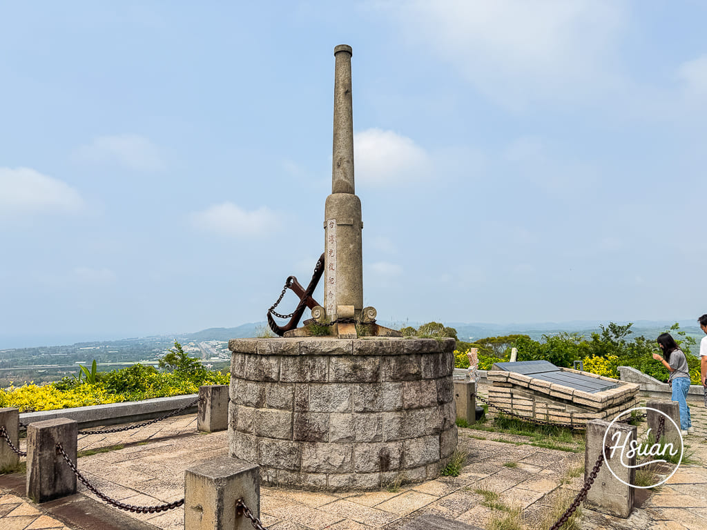 【苗栗通霄景點】台灣光復紀念碑 藏在虎頭山頂的砲彈奇景！360度環繞海景制高點，台61線景點必收！ @About Hsuan美美媽咪親子美食旅遊