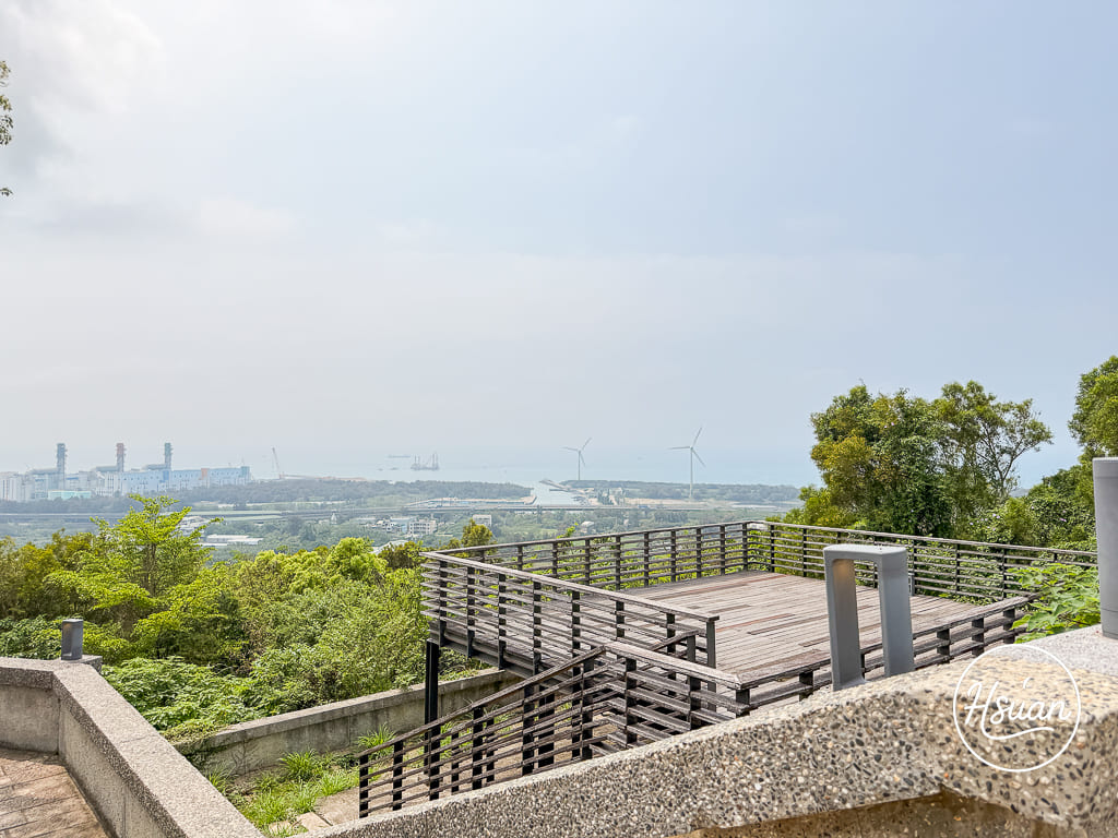【苗栗通霄景點】台灣光復紀念碑 藏在虎頭山頂的砲彈奇景！360度環繞海景制高點，台61線景點必收！ @About Hsuan美美媽咪親子美食旅遊