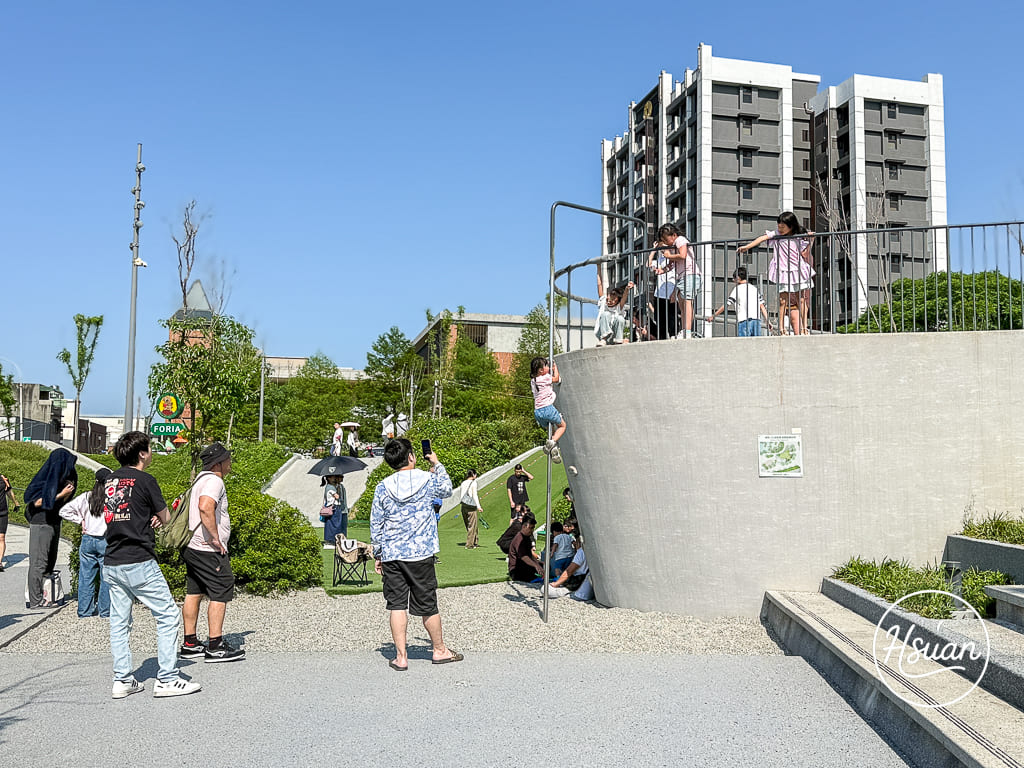 【2026 桃園最強公園】大園華興池生態埤塘公園：大人也能玩的極速滑軌、SUP 水上立槳體驗，還有絕美下沉式步道！ @About Hsuan美美媽咪親子美食旅遊