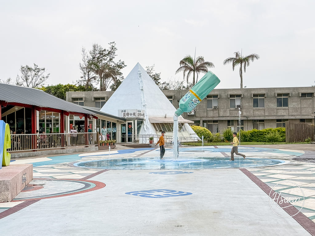 【台61線免費景點】苗栗通霄這樣玩 臺鹽通霄觀光園區：免門票泡腳玩水，帶長輩小孩西濱半日遊 @About Hsuan美美媽咪親子美食旅遊