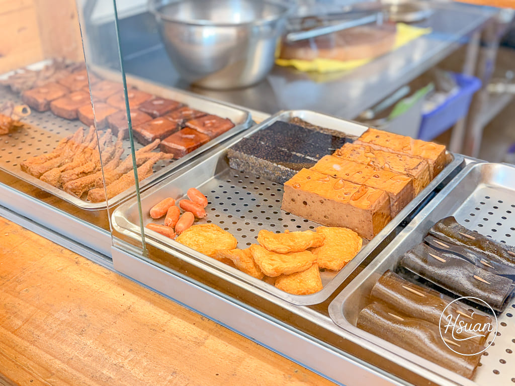 【過嶺美食】螺思堂螺螄粉過嶺店｜過嶺美食新選擇！文青感十足的客製化螺螄粉，現切滷味攤車必點 @About Hsuan美美媽咪親子美食旅遊