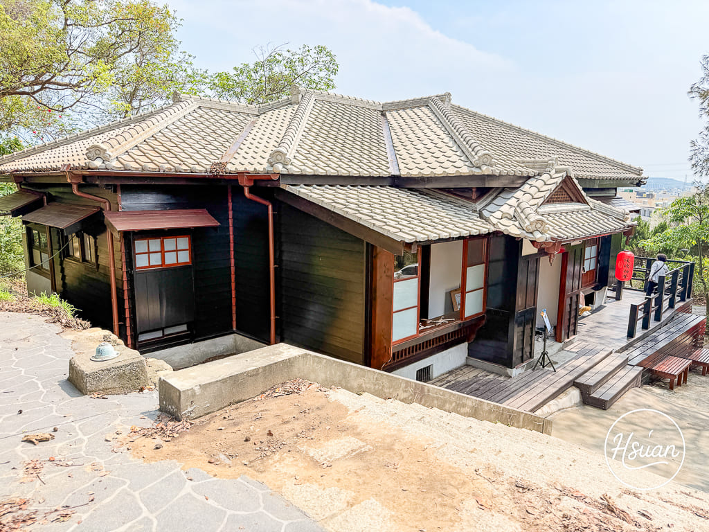 【苗栗通霄景點】通霄神社全新修復開放！台61線景點推薦，走入日式燈籠參道與虎頭山絕美海景，順遊裕芳食品採買50元平價零嘴 @About Hsuan美美媽咪親子美食旅遊