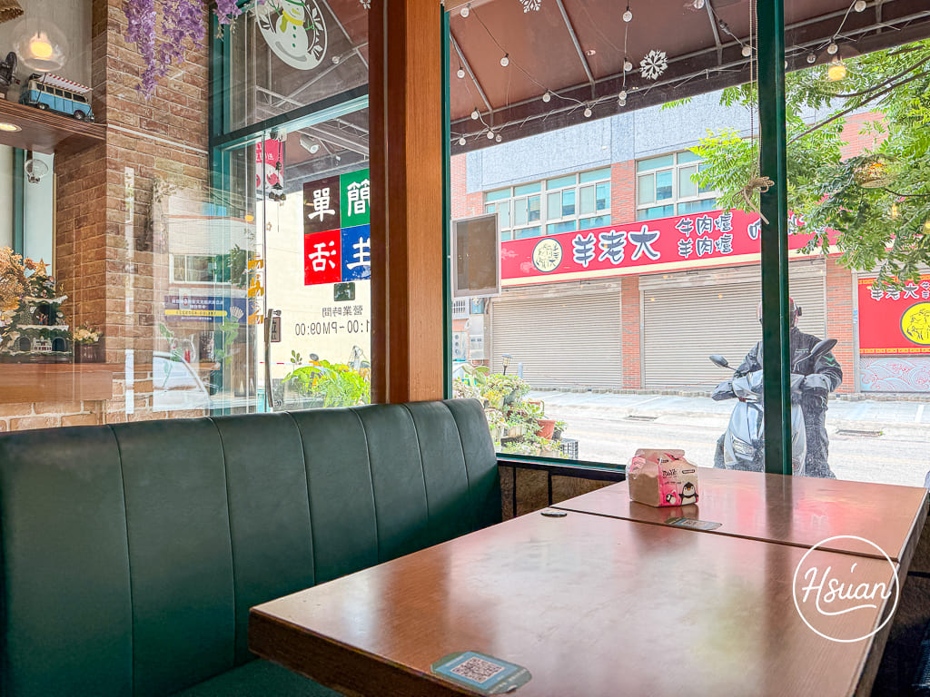 過嶺美食推薦｜簡單生活過嶺店：城市裡的浪漫玻璃屋，平日也客滿的超人氣義大利麵、焗飯 @About Hsuan美美媽咪親子美食旅遊