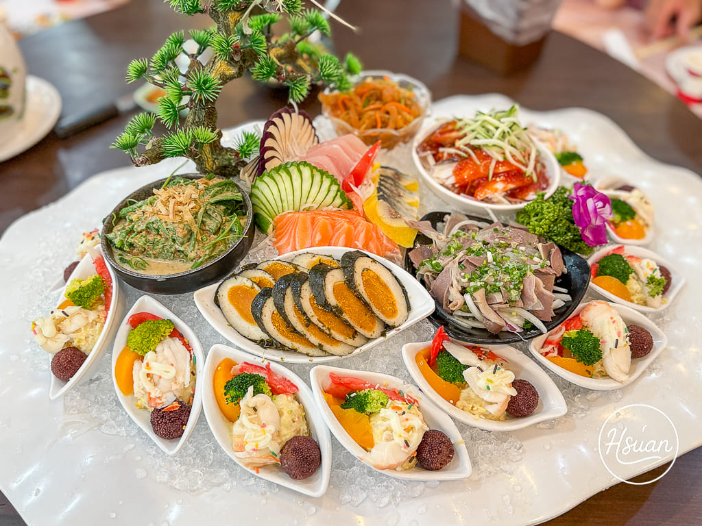 【三峽聚餐餐廳推薦】春谷餐廳|隱身山林30年老字號!超狂高CP值合菜,附免費停車場/遊戲區,家庭聚會首選 【三峽聚餐餐廳推薦】春谷餐廳|隱身山林30年老字號!超狂高CP值合菜,附免費停車場/遊戲區,家庭聚會首選