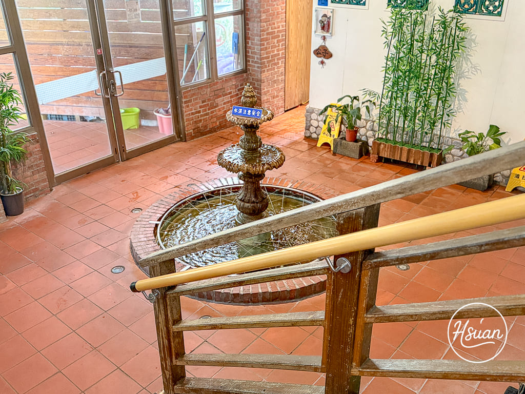 【三峽聚餐餐廳推薦】春谷餐廳|隱身山林30年老字號!超狂高CP值合菜,附免費停車場/遊戲區,家庭聚會首選 【三峽聚餐餐廳推薦】春谷餐廳|隱身山林30年老字號!超狂高CP值合菜,附免費停車場/遊戲區,家庭聚會首選