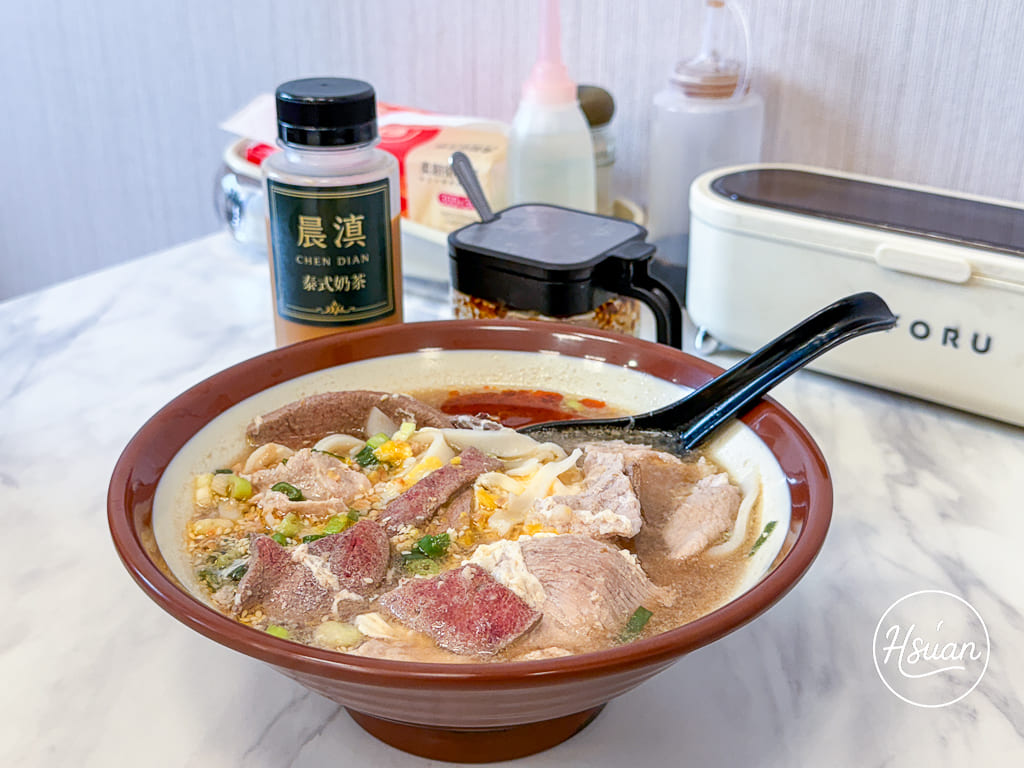 【中壢過嶺美食】晨滇米干|過嶺重劃區隱藏版低調美味!肉片豬肝超嫩、湯頭鮮美,再來瓶香醇泰奶超滿足! 【中壢過嶺美食】晨滇米干|過嶺重劃區隱藏版低調美味!肉片豬肝超嫩、湯頭鮮美,再來瓶香醇泰奶超滿足!