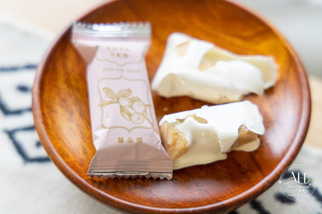中秋節禮盒推薦|馨品鄉夏威夷果禮盒,台中伴手禮、過年送禮都適合 @About Hsuan美美媽咪親子美食旅遊 中秋節禮盒推薦|馨品鄉夏威夷果禮盒,台中伴手禮、過年送禮都適合 @About Hsuan美美媽咪親子美食旅遊