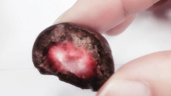 不是只分享好的! 7-11草莓季~進口巧克力大賞 @About Hsuan美美媽咪親子美食旅遊